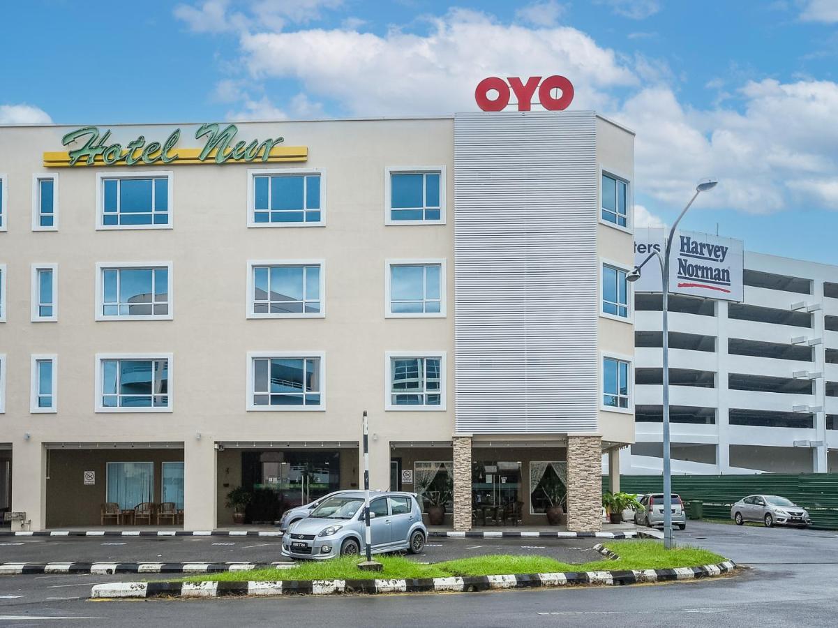 Super Oyo 985 Hotel Nur Miri Exterior foto