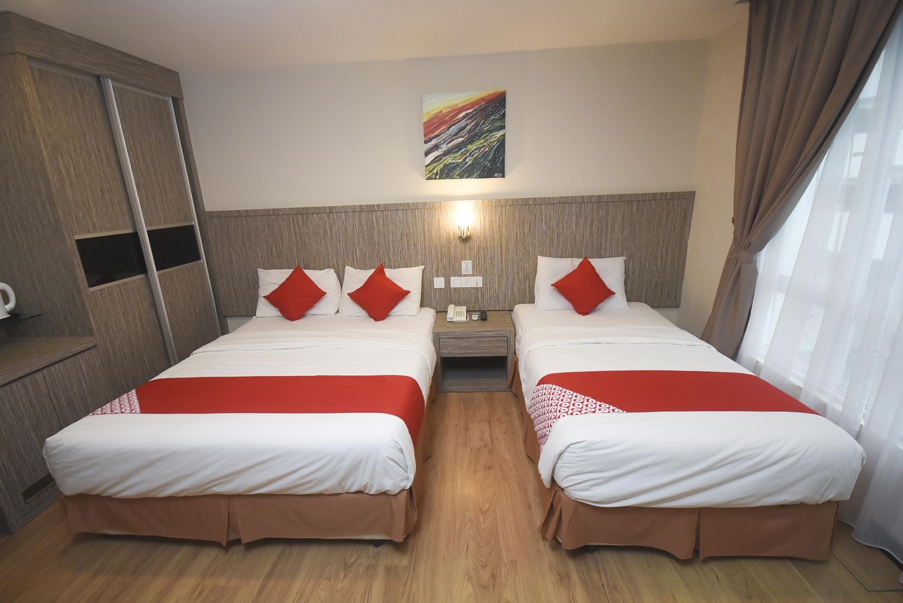 Super Oyo 985 Hotel Nur Miri Exterior foto
