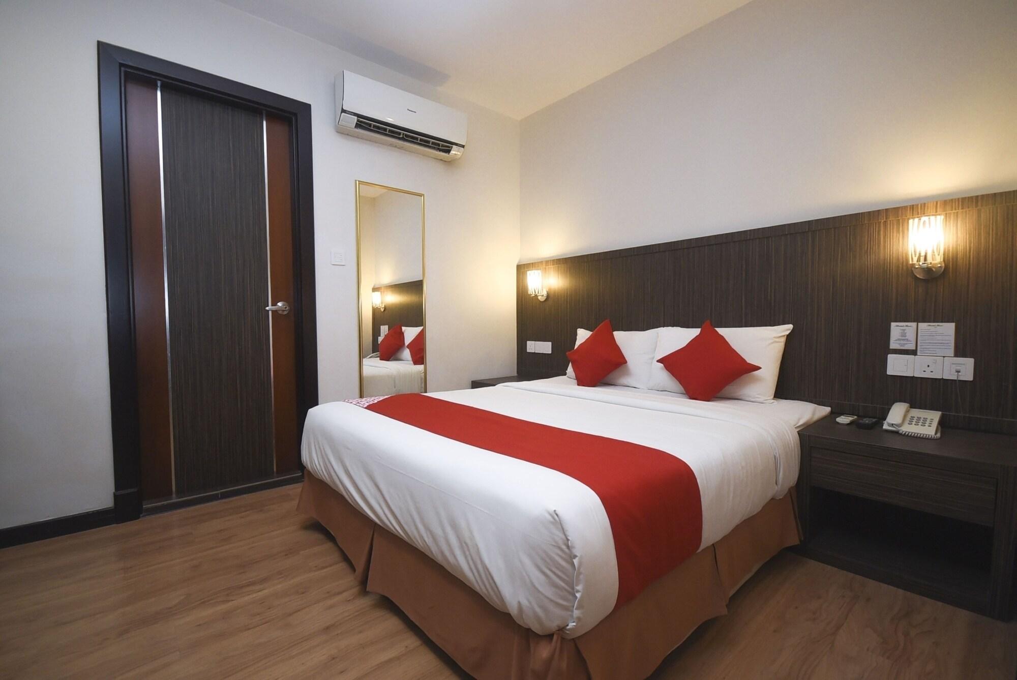Super Oyo 985 Hotel Nur Miri Exterior foto